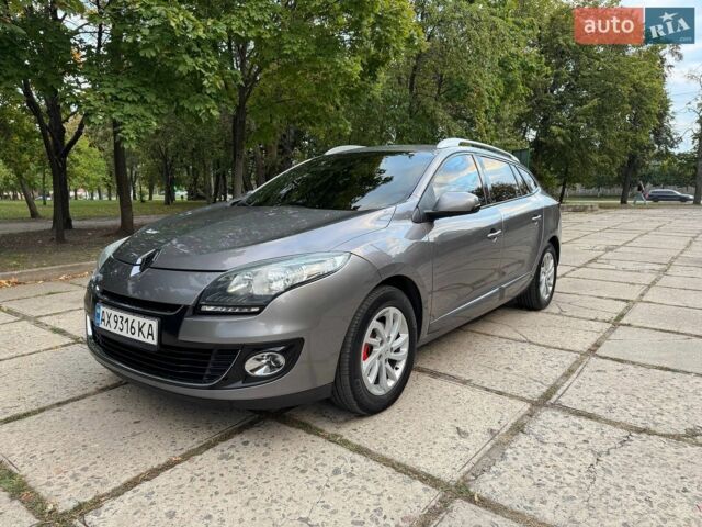 Серый Рено Меган, объемом двигателя 1.46 л и пробегом 257 тыс. км за 7500 $, фото 1 на Automoto.ua