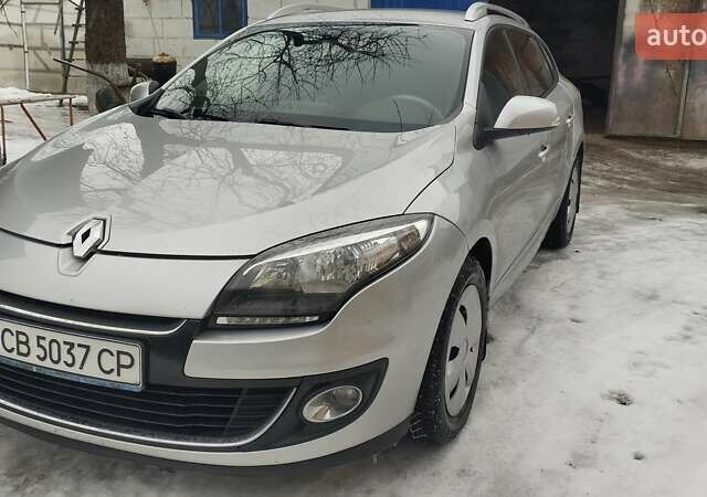 Серый Рено Меган, объемом двигателя 1.46 л и пробегом 299 тыс. км за 7000 $, фото 1 на Automoto.ua