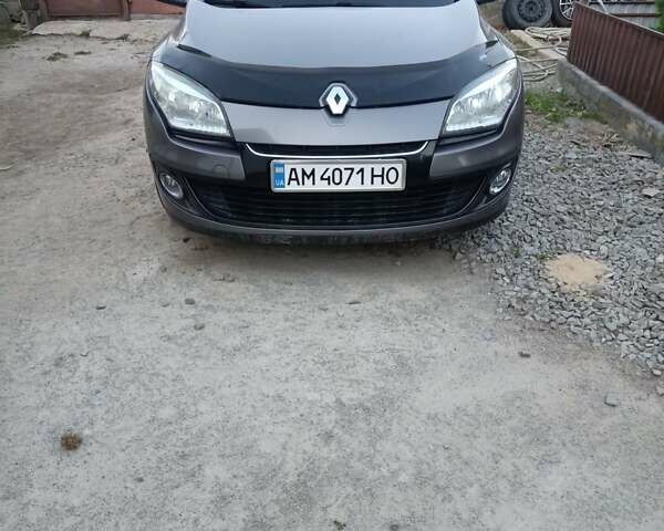 Сірий Рено Меган, об'ємом двигуна 1.5 л та пробігом 280 тис. км за 7300 $, фото 1 на Automoto.ua