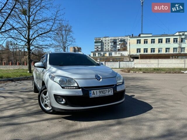 Серый Рено Меган, объемом двигателя 1.46 л и пробегом 283 тыс. км за 7100 $, фото 1 на Automoto.ua