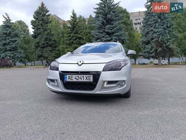 Серый Рено Меган, объемом двигателя 1.5 л и пробегом 200 тыс. км за 9200 $, фото 1 на Automoto.ua