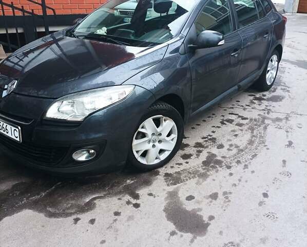 Серый Рено Меган, объемом двигателя 1.46 л и пробегом 297 тыс. км за 7500 $, фото 1 на Automoto.ua