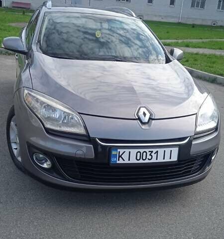 Серый Рено Меган, объемом двигателя 1.5 л и пробегом 123 тыс. км за 8500 $, фото 1 на Automoto.ua
