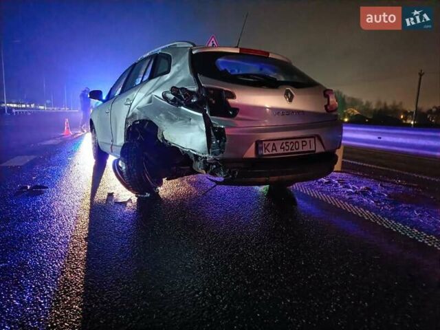 Сірий Рено Меган, об'ємом двигуна 1.46 л та пробігом 203 тис. км за 3000 $, фото 1 на Automoto.ua