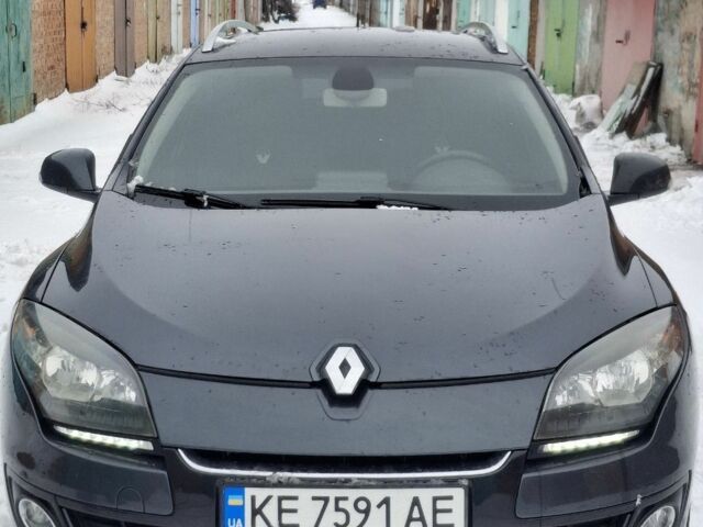 Серый Рено Меган, объемом двигателя 0 л и пробегом 240 тыс. км за 8500 $, фото 1 на Automoto.ua