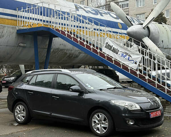 Серый Рено Меган, объемом двигателя 1.5 л и пробегом 224 тыс. км за 7700 $, фото 1 на Automoto.ua