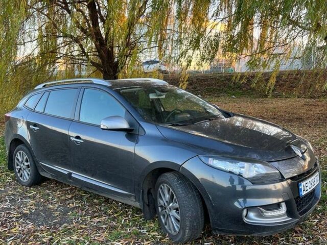 Серый Рено Меган, объемом двигателя 1.5 л и пробегом 251 тыс. км за 7500 $, фото 1 на Automoto.ua