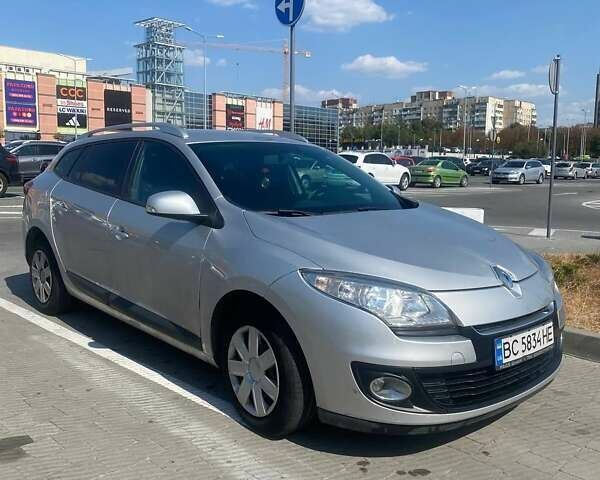 Серый Рено Меган, объемом двигателя 1.46 л и пробегом 230 тыс. км за 7500 $, фото 1 на Automoto.ua