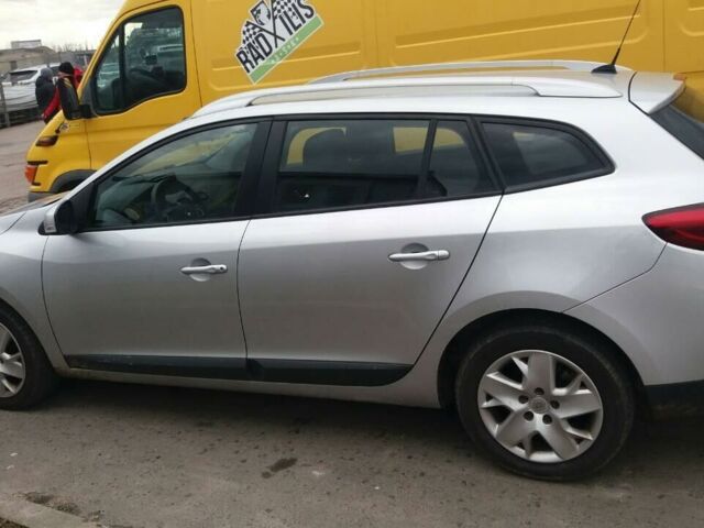 Сірий Рено Меган, об'ємом двигуна 1.5 л та пробігом 181 тис. км за 9300 $, фото 1 на Automoto.ua