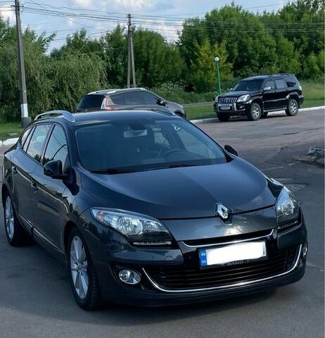 Серый Рено Меган, объемом двигателя 1.5 л и пробегом 213 тыс. км за 9400 $, фото 1 на Automoto.ua
