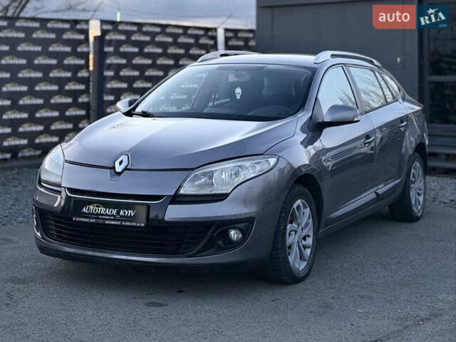 Серый Рено Меган, объемом двигателя 1.46 л и пробегом 276 тыс. км за 5700 $, фото 1 на Automoto.ua