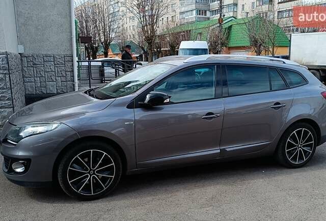 Серый Рено Меган, объемом двигателя 1.6 л и пробегом 230 тыс. км за 9499 $, фото 1 на Automoto.ua