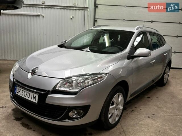 Серый Рено Меган, объемом двигателя 1.5 л и пробегом 246 тыс. км за 7700 $, фото 1 на Automoto.ua