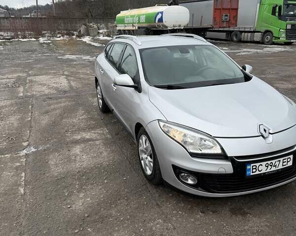 Сірий Рено Меган, об'ємом двигуна 1.46 л та пробігом 263 тис. км за 8000 $, фото 1 на Automoto.ua