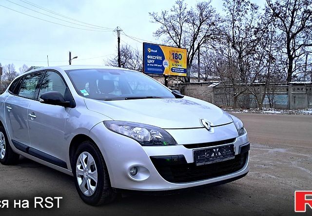 Сірий Рено Меган, об'ємом двигуна 15 л та пробігом 153 тис. км за 6900 $, фото 1 на Automoto.ua