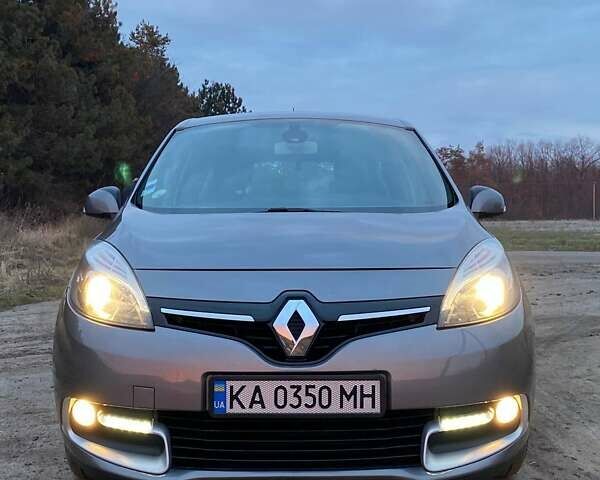 Серый Рено Меган, объемом двигателя 1.6 л и пробегом 242 тыс. км за 8200 $, фото 1 на Automoto.ua