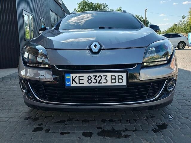 Сірий Рено Меган, об'ємом двигуна 1.2 л та пробігом 204 тис. км за 8800 $, фото 1 на Automoto.ua