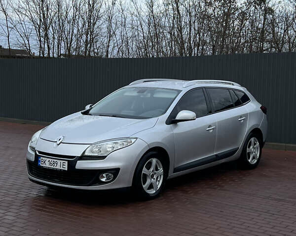 Серый Рено Меган, объемом двигателя 1.5 л и пробегом 262 тыс. км за 7550 $, фото 1 на Automoto.ua