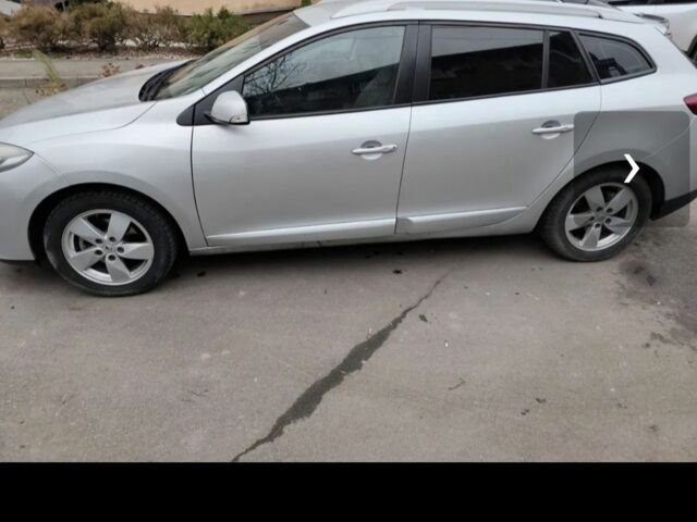 Серый Рено Меган, объемом двигателя 1 л и пробегом 274 тыс. км за 8500 $, фото 1 на Automoto.ua