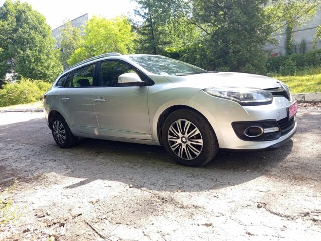 Сірий Рено Меган, об'ємом двигуна 5 л та пробігом 223 тис. км за 8200 $, фото 1 на Automoto.ua