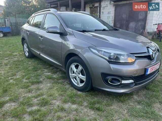 Серый Рено Меган, объемом двигателя 1.5 л и пробегом 100 тыс. км за 7700 $, фото 1 на Automoto.ua