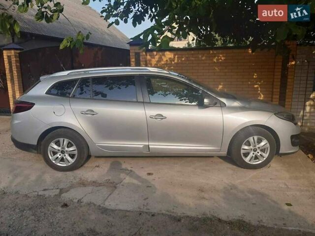 Серый Рено Меган, объемом двигателя 1.46 л и пробегом 270 тыс. км за 8400 $, фото 1 на Automoto.ua