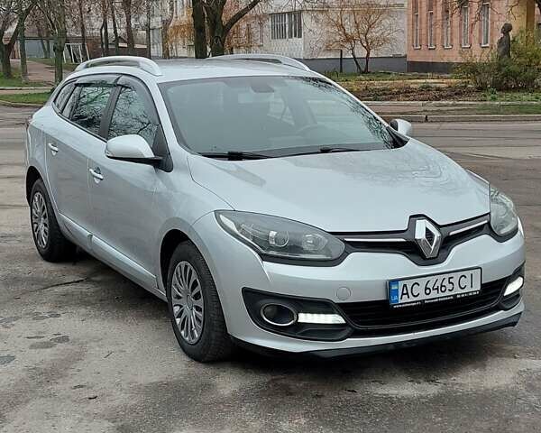 Серый Рено Меган, объемом двигателя 1.46 л и пробегом 301 тыс. км за 8100 $, фото 1 на Automoto.ua