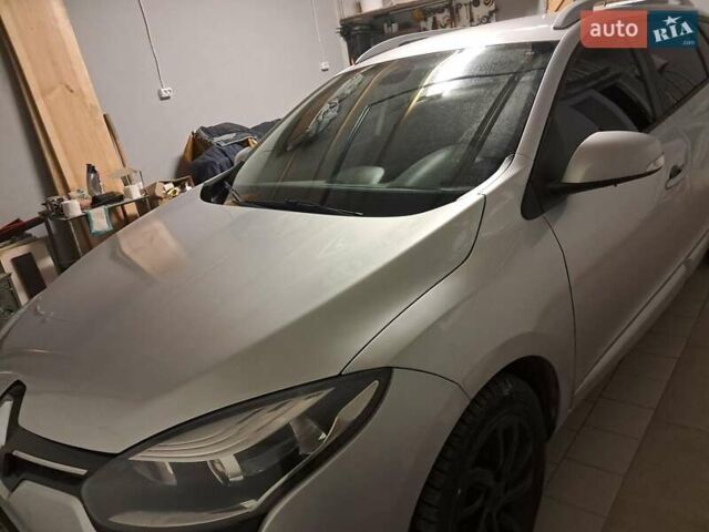 Сірий Рено Меган, об'ємом двигуна 1.5 л та пробігом 200 тис. км за 9000 $, фото 1 на Automoto.ua