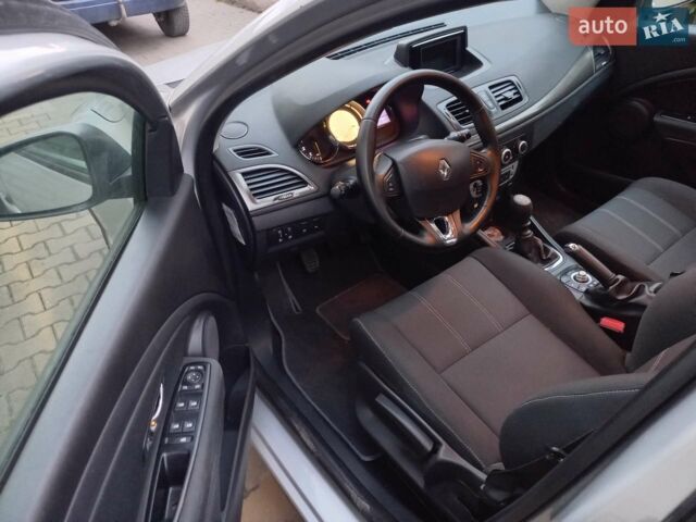 Сірий Рено Меган, об'ємом двигуна 1.5 л та пробігом 255 тис. км за 9800 $, фото 1 на Automoto.ua