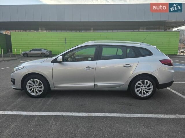 Серый Рено Меган, объемом двигателя 1.46 л и пробегом 239 тыс. км за 9550 $, фото 1 на Automoto.ua