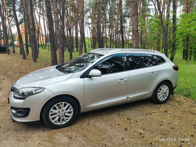 Серый Рено Меган, объемом двигателя 1.5 л и пробегом 298 тыс. км за 7800 $, фото 1 на Automoto.ua
