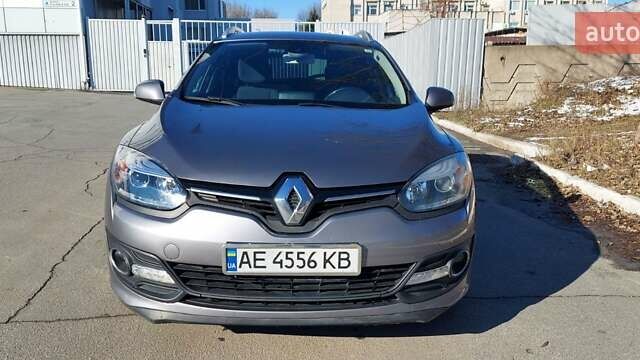 Сірий Рено Меган, об'ємом двигуна 1.5 л та пробігом 301 тис. км за 7890 $, фото 1 на Automoto.ua