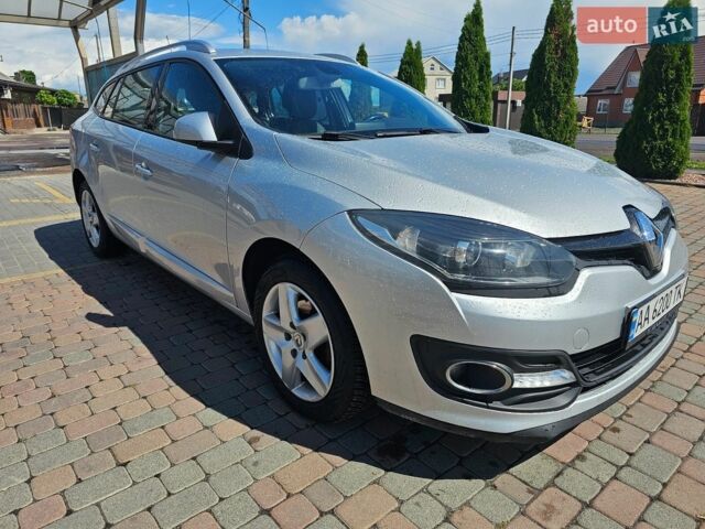 Сірий Рено Меган, об'ємом двигуна 1.5 л та пробігом 274 тис. км за 8300 $, фото 1 на Automoto.ua