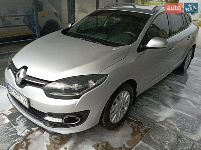 Серый Рено Меган, объемом двигателя 1.46 л и пробегом 230 тыс. км за 7999 $, фото 1 на Automoto.ua