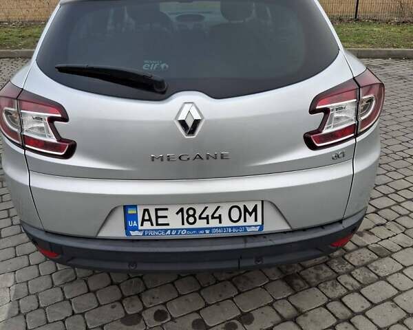 Серый Рено Меган, объемом двигателя 1.5 л и пробегом 251 тыс. км за 8700 $, фото 1 на Automoto.ua