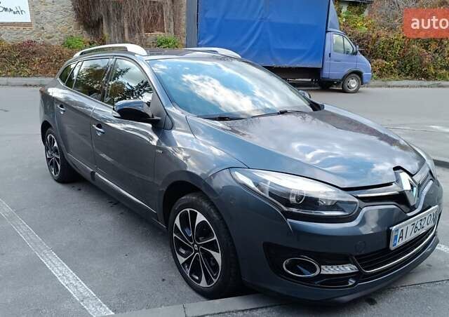 Рено Меган 2015 в Сквира на Automoto.ua Серый Рено Меган, объемом двигателя 1.6 л и пробегом 235 тыс. км за 9800 $, фото 1 на Automoto.ua