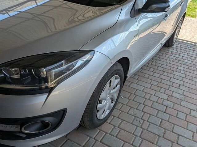Сірий Рено Меган, об'ємом двигуна 1.5 л та пробігом 228 тис. км за 7500 $, фото 1 на Automoto.ua