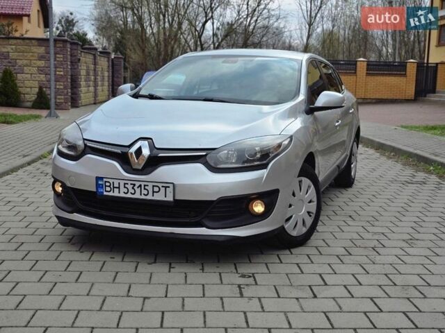 Серый Рено Меган, объемом двигателя 1.46 л и пробегом 301 тыс. км за 7999 $, фото 1 на Automoto.ua