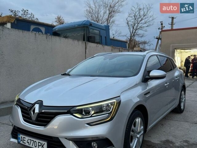 Сірий Рено Меган, об'ємом двигуна 1.46 л та пробігом 201 тис. км за 11999 $, фото 1 на Automoto.ua