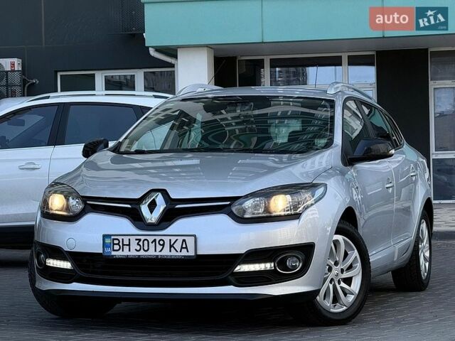 Сірий Рено Меган, об'ємом двигуна 1.6 л та пробігом 174 тис. км за 8800 $, фото 1 на Automoto.ua