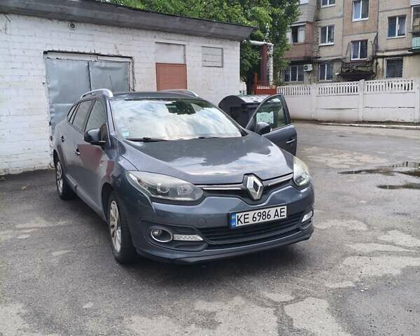 Рено Меган 2016 в Днепре (Днепропетровске) на Automoto.ua Серый Рено Меган, объемом двигателя 1.2 л и пробегом 116 тыс. км за 8400 $, фото 1 на Automoto.ua