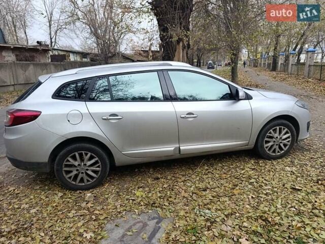 Сірий Рено Меган, об'ємом двигуна 1.5 л та пробігом 210 тис. км за 9800 $, фото 1 на Automoto.ua