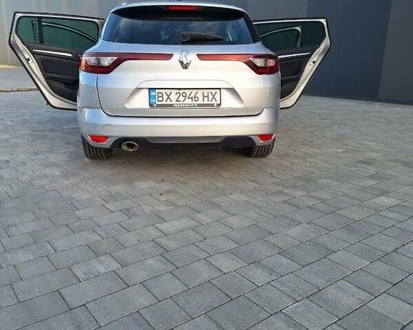 Сірий Рено Меган, об'ємом двигуна 1.5 л та пробігом 217 тис. км за 9000 $, фото 1 на Automoto.ua