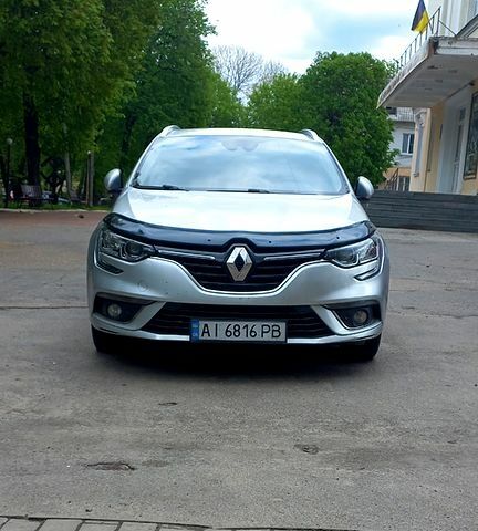 Серый Рено Меган, объемом двигателя 1.5 л и пробегом 175 тыс. км за 11500 $, фото 1 на Automoto.ua