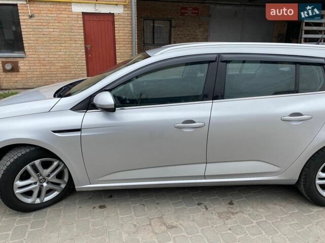 Сірий Рено Меган, об'ємом двигуна 1.5 л та пробігом 320 тис. км за 9800 $, фото 1 на Automoto.ua