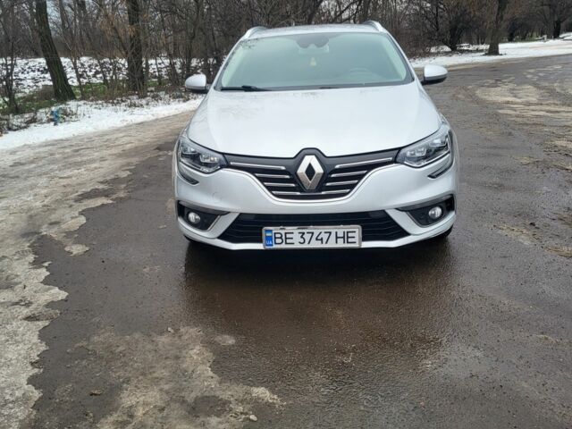 Серый Рено Меган, объемом двигателя 1.6 л и пробегом 204 тыс. км за 13500 $, фото 1 на Automoto.ua