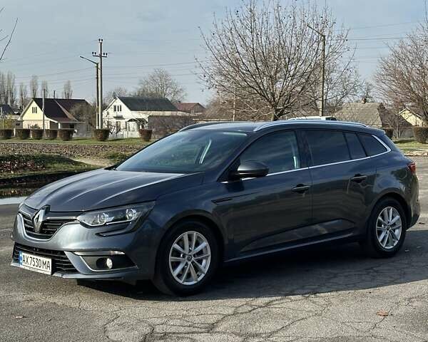 Серый Рено Меган, объемом двигателя 1.5 л и пробегом 210 тыс. км за 12400 $, фото 1 на Automoto.ua