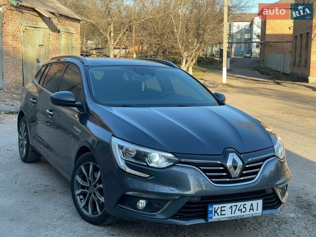 Сірий Рено Меган, об'ємом двигуна 1.46 л та пробігом 226 тис. км за 11800 $, фото 1 на Automoto.ua