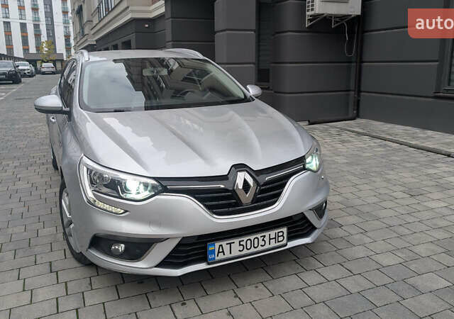 Серый Рено Меган, объемом двигателя 1.46 л и пробегом 151 тыс. км за 13850 $, фото 1 на Automoto.ua