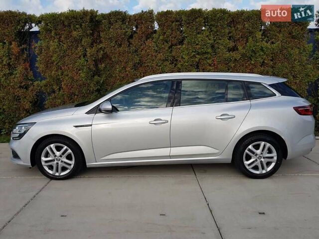 Серый Рено Меган, объемом двигателя 1.5 л и пробегом 180 тыс. км за 14200 $, фото 1 на Automoto.ua